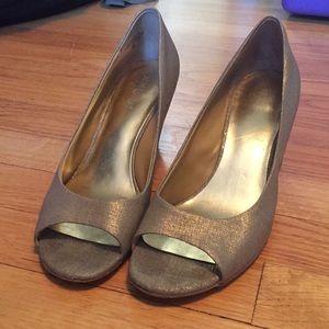 Nine West Gold Peep Toe Heels